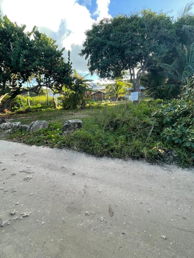 Duo d’appartement séparé par un couloir situé au bord de la mer Le Moule Exterior foto