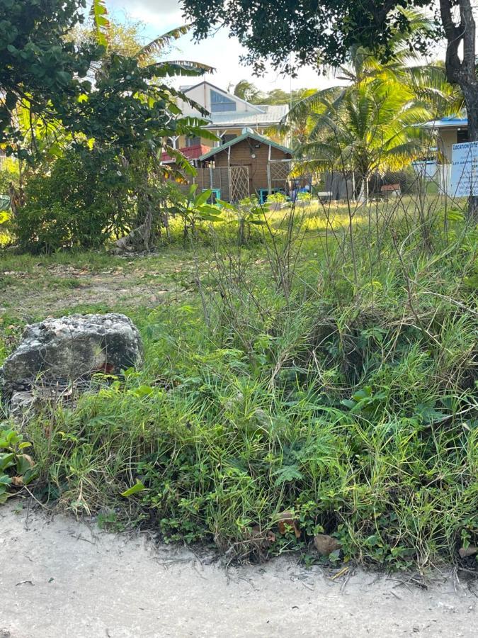Duo d’appartement séparé par un couloir situé au bord de la mer Le Moule Exterior foto
